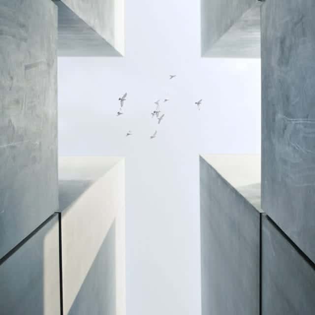 The 60 Most Downloaded Images in 2018 from Top Stock Photo Agencies Compared Faith Spirituality Concept Architecture Sky Birds